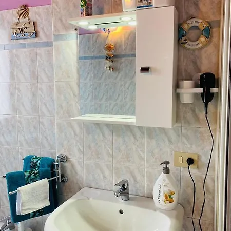 Apartment Palm Beach - Your Private And Complete In Desenzano del Garda