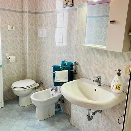 Palm Beach - Your Private And Complete In Apartment Desenzano del Garda
